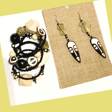 Load image into Gallery viewer, Queens Collection