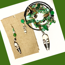 Load image into Gallery viewer, Queens Collection