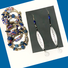 Load image into Gallery viewer, Queens Collection